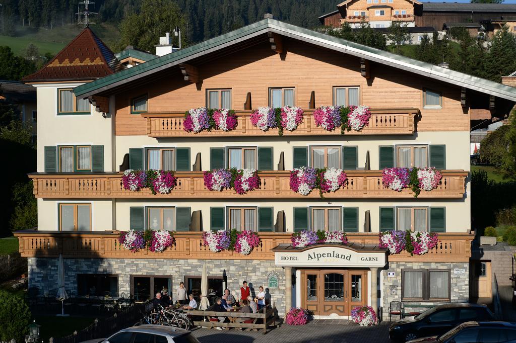 Hotel Garni Alpenland Altenmarkt im Pongau Exterior photo